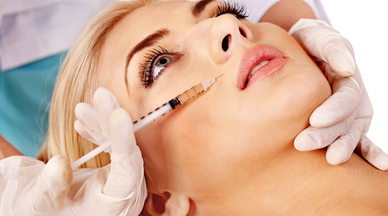 Βρετανία: Το botox στους νέους μπλοκάρει τη συναισθηματική ανάπτυξη