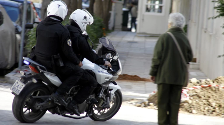 Οι απατεώνες κι οι διαρρήκτες δουλεύουν... αδιάκοπα
