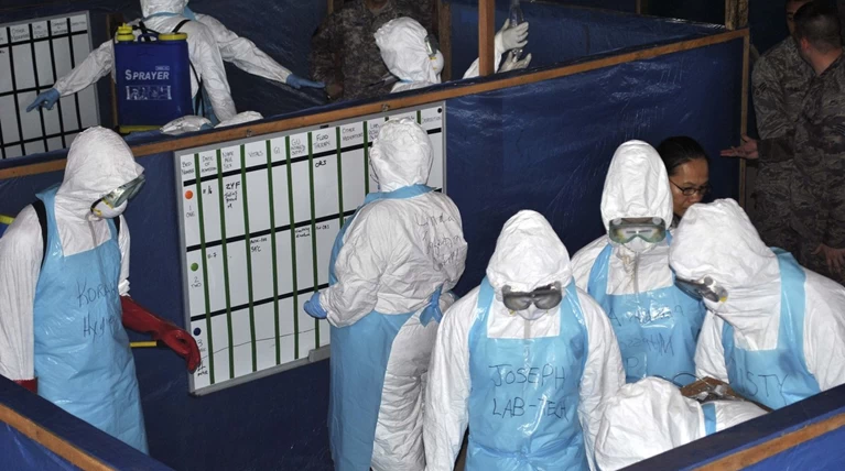 Απαγορεύεται το σεξ στους άνδρες που επέζησαν από τον Εμπολα