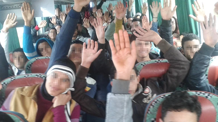 Εκατοντάδες παιδιά σε κρατητήρια λόγω μη χρηματοδότησης