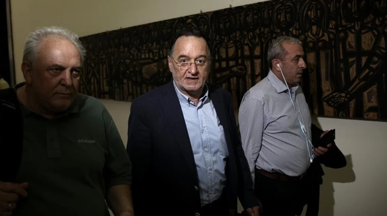 Ο Λαφαζάνης "βλέπει" πόλεμο εναντίον του λόγω τρίτου μνημονίου