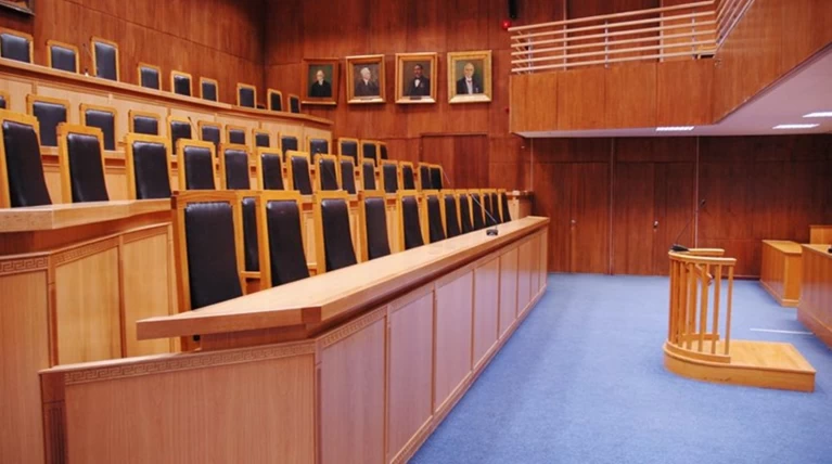 Στην Ολομέλεια του Α.Π οι αποζημιώσεις για θανατηφόρα τροχαία