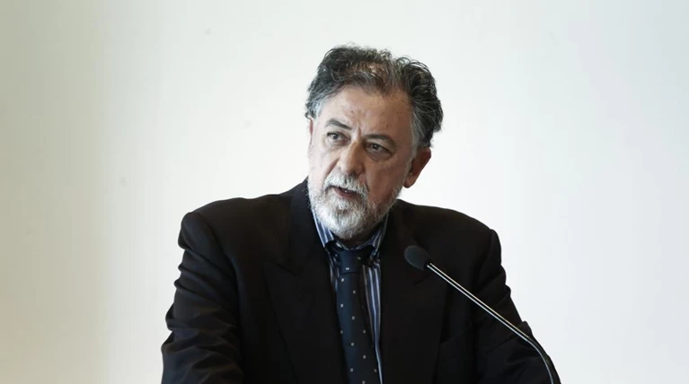 Ο Πανούσης ζητά εκλογές για να λυθεί το πρόβλημα στην κυβέρνηση
