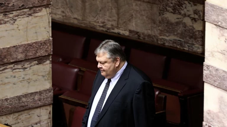Βενιζέλος: Υπεράσπιση της δημοκρατίας η μομφή κατά της Ζωής Κωνσταντοπούλου