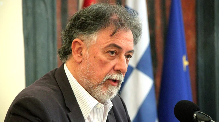 Πανούσης: 500 χιλιάδες παράνομοι μετανάστες στην Ελλάδα
