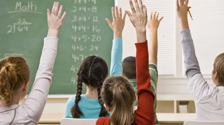 Στον αέρα τα ολοήμερα δημοτικά σχολεία της χώρας