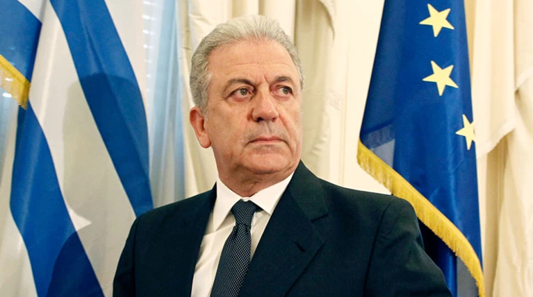 Επείγουσα σύσκεψη αύριο Αβραμόπουλου - υπουργών για τους μετανάστες