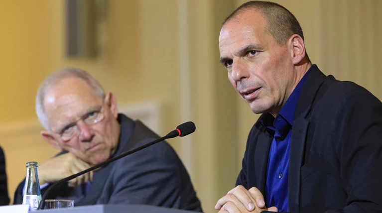 Αγνωστοι διάλογοι Σόιμπλε και Βαρουφάκη για το Grexit