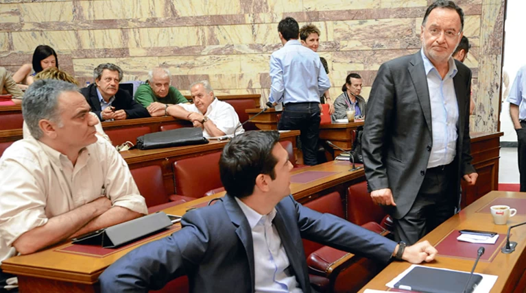 Σύρραξη Τσίπρα με Ζωή-Λαφαζάνη, έκπληξη από Βαρουφάκη