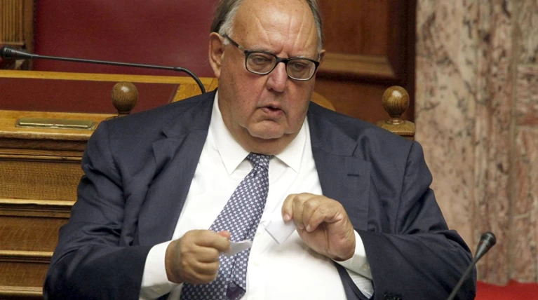 Πάγκαλος για Τσίπρα: Δεν με νοίζει τι θέλει κάθε ψυχασθενής