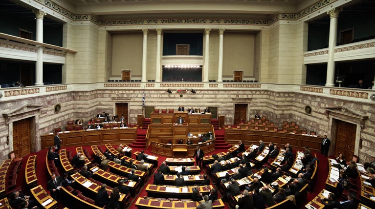Η ώρα των γκάλοπ: Δείτε τι βγάζουν οι 4 δημοσκοπήσεις