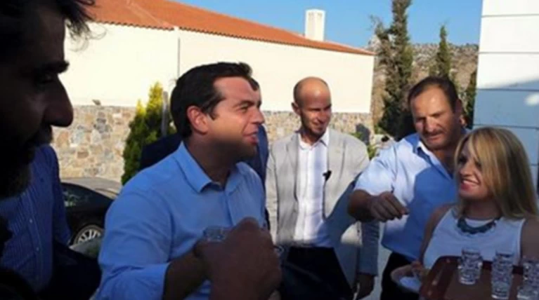Η μαντινάδα-προειδοποίηση σε Τσίπρα στα Ανώγεια