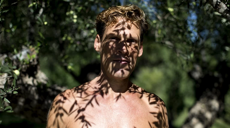 O πρεσβευτής του «Νavarino Challenge» Dean Karnazes μιλάει στο TheTOC