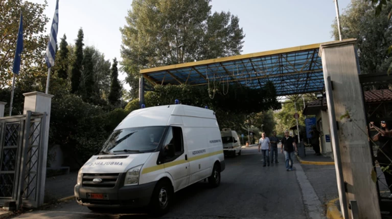 Σοκ: Πέθαναν δεμένοι από ασφυξία οι 3 ασθενείς στη φωτιά στο Δαφνί