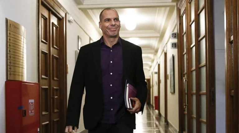Βαρουφάκης: Μην ψηφίσετε κόμμα που υποστήριξε τη συμφωνία, ούτε τη Χ. Αυγή
