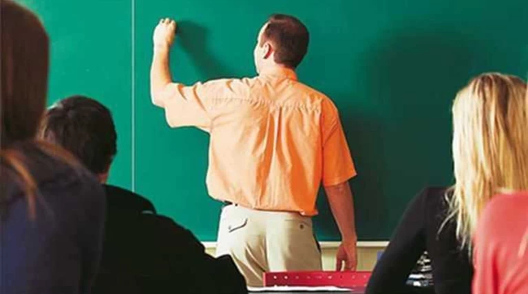 Νέες κατ' εξαίρεση προσλήψεις ζητεί το Υπ. Παιδείας