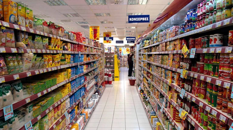 Τα capital controls «ρούφηξαν» εισαγωγές 3 δισ. €