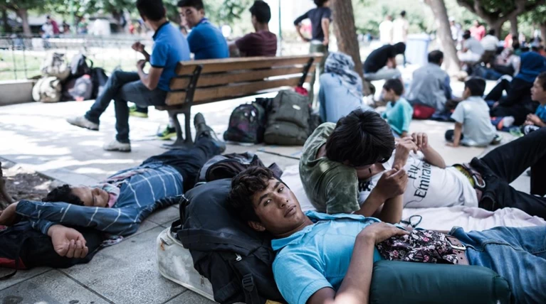 Καταυλισμός μεταναστών η Πλατεία Βικτωρίας