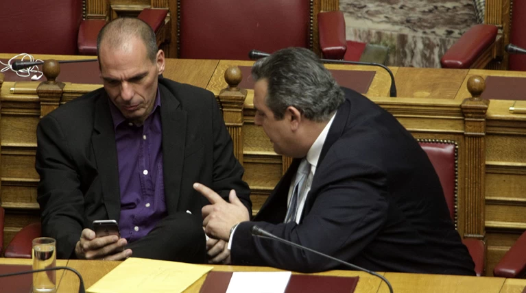 Απίστευτο «ξεκατίνιασμα» Καμμένου με Βαρουφάκη