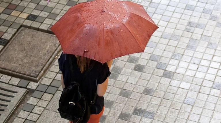 Συννεφιά και φθινοπωρινή βροχούλα