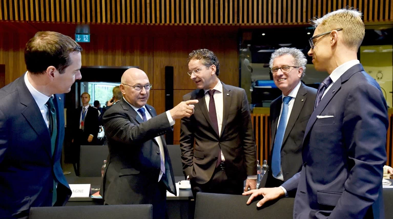 Μήνυμα από το Eurogroup: Να εφαρμοστούν όσα συμφωνήσαμε