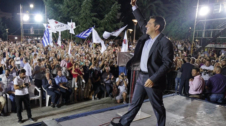 Πόλωση στα άκρα με στόχο τη συσπείρωση του ΣΥΡΙΖΑ