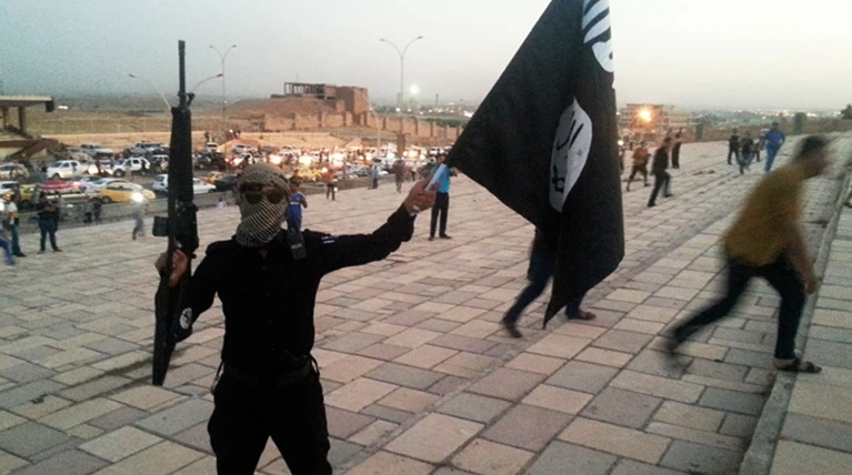Σκάνδαλο υποκλοπών σε βάρος της κυβέρνησης Κάμερον από χάκερ της ISIS