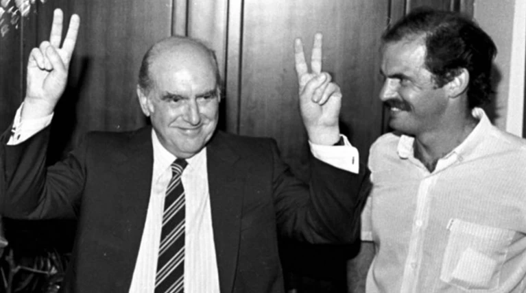 Το τεστ που κάνει θραύση: Εσύ ποιό ΠΑΣΟΚ είσαι;