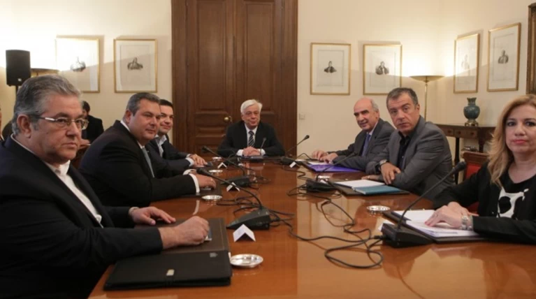 Καυστικά σχόλια και αιχμές από τα «μικρά» κόμματα