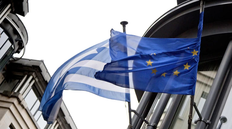 Πολύ πιθανή η ελάφρυνση χρέους της Ελλάδας, λένε οι οικονομολόγοι