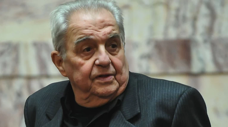 Φλαμπουράρης: Με σπιλώνουν - Είναι ή όχι μέτοχος της ΔΙΑΤΜΗΣΗ;
