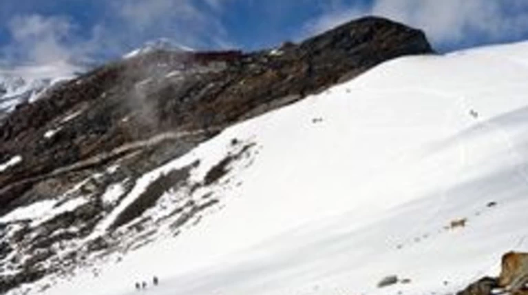 Φονική χιονοστιβάδα στις γαλλικές Άλπεις: Νεκροί 7 ορειβάτες