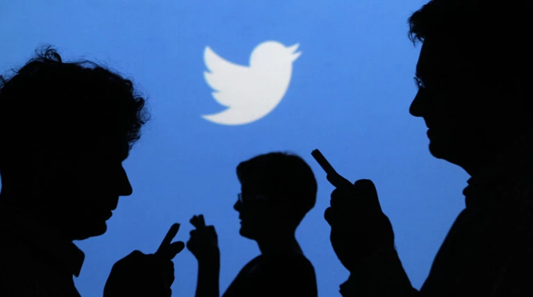 Το twitter κάνει πάρτι με τα έργα του κυρ Αλέκου