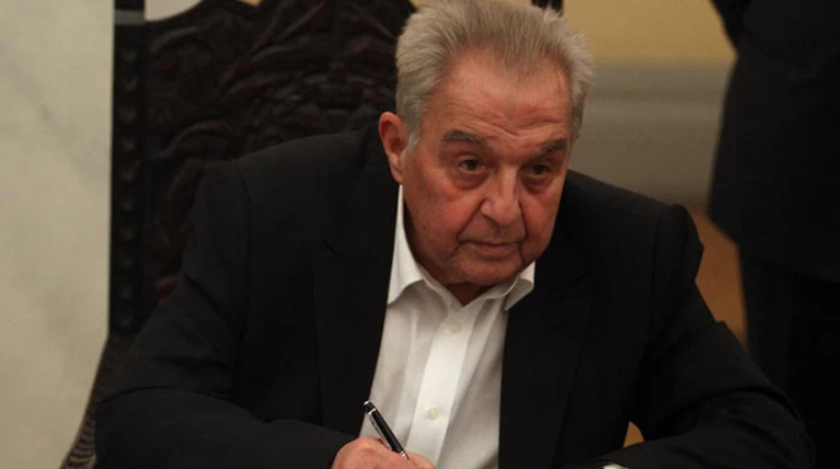Ακυρη η μεταβίβαση των μετοχών Φλαμπουράρη με ιδιωτικό συμφωνητικό