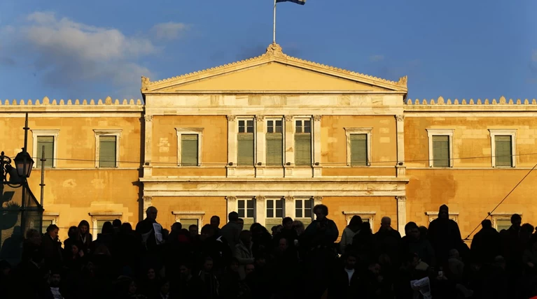 Τα ξένα ΜΜΕ ξέρουν τον νικητή: Το μνημόνιο