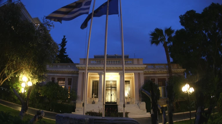 Αρχισαν τα σενάρια για τις κυβερνητικές συνεργασίες