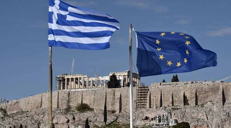 Η ελάφρυνση χρέους στην κορυφή της ατζέντας, λέει στέλεχος του ΣΥΡΙΖΑ