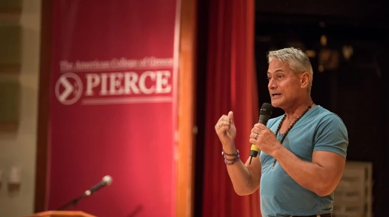 Greg Louganis: «Ευχαριστώ αυτούς που μου έκαναν bullying στο σχολείο"