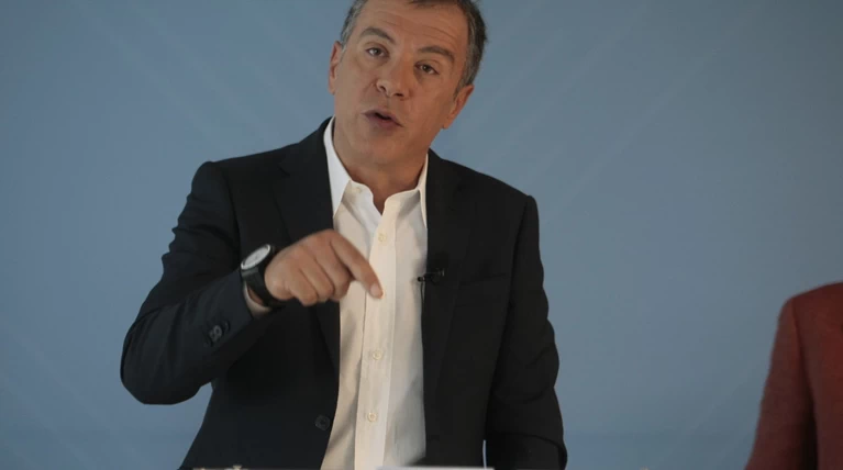 Θεοδωράκης: Η θα συνεχίσουμε αυτόνομοι ή θα διαλυθούμε