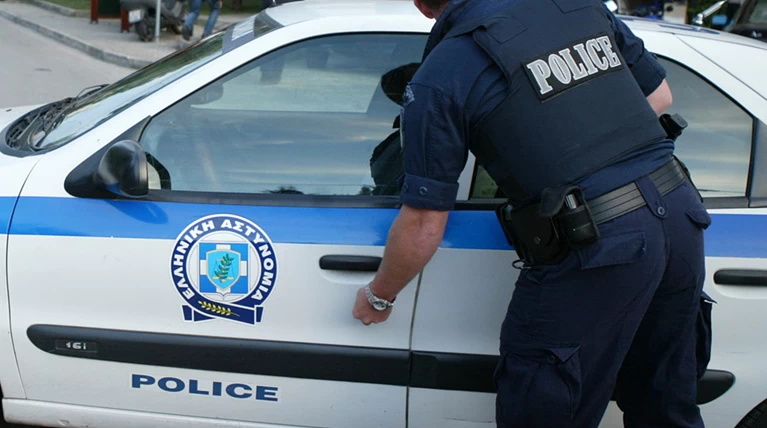 Συμμορία Ρομά «στήνει» τροχαία & επιτίθεται σε οδηγούς