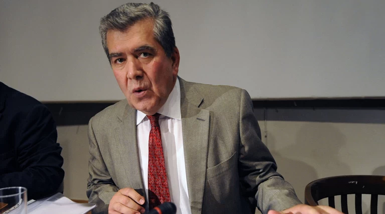 Μητρόπουλος: Αντισυνταγματικές οι μειώσεις των συντάξεων
