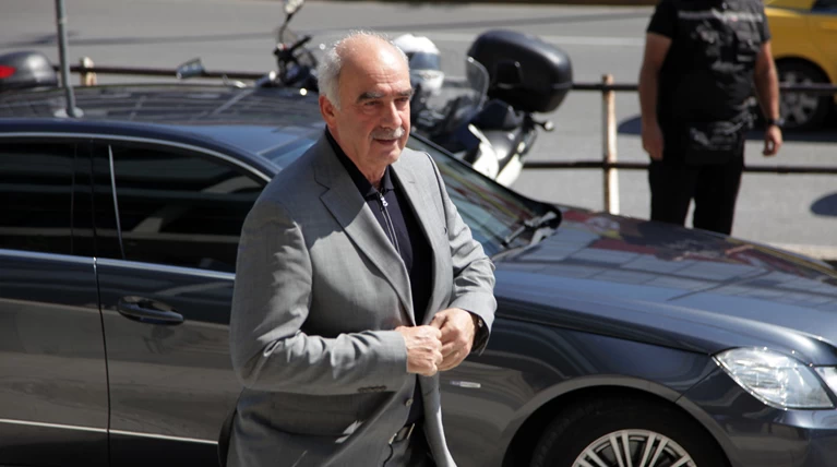 Γρίφος ο Μεϊμαράκης για τη μάχη ηγεσίας στη ΝΔ