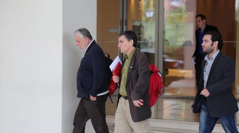 «Καυτοί» διάλογοι κυβέρνησης - θεσμών για την πρώτη κατοικία
