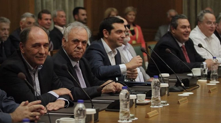 Επτά μέρες της φωτιάς: Επώδυνα μέτρα και κοινωνικά μέτωπα