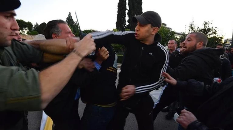Η ΕΛΑΣ κοντά στην σύλληψη του «γυμναστή» της Χρυσής Αυγής για την επίθεση