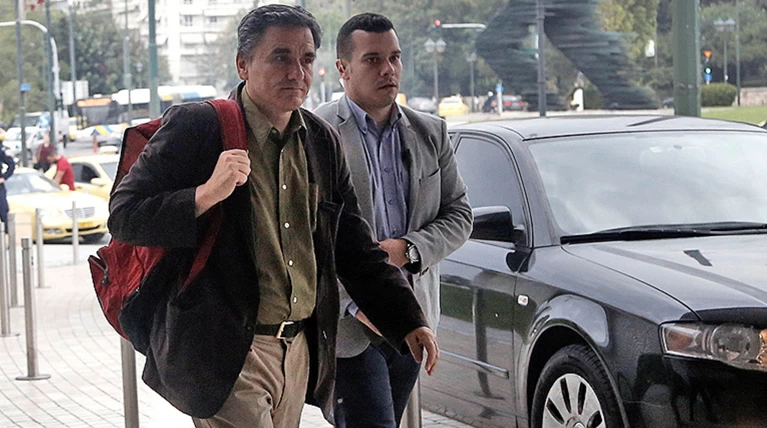 Tσακαλώτος: Αν δεν μειωθεί η ανεργία θα πέσει η κυβέρνηση
