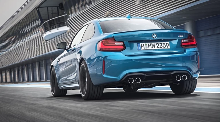 Η BMW 2 Μ Coupe ξέρει και να ντριφτάρει!
