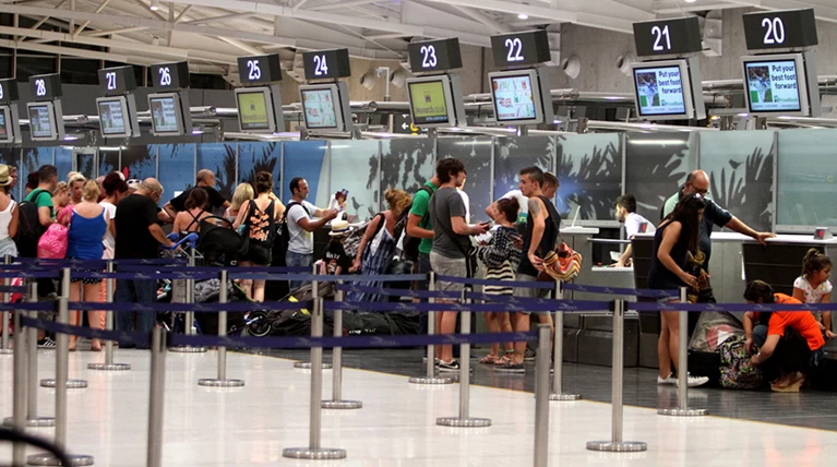 Τι αλλάζει στα ταξίδια στην Ευρώπη, αυστηροί έλεγχοι στα σύνορα