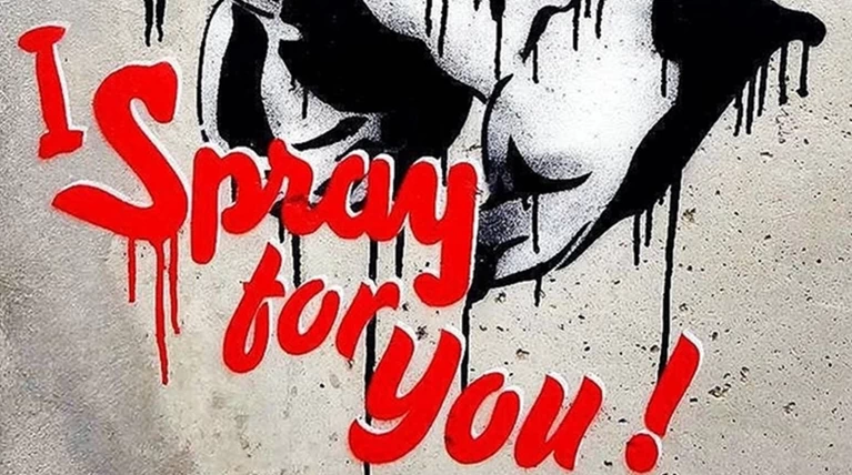 Το #SprayforParis είναι το νέο #PrayforParis