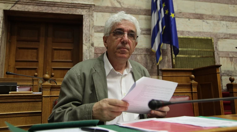 Γκρίζες δηλώσεις για πολιτικό έγκλημα και τρομοκρατία από Παρασκευόπουλου